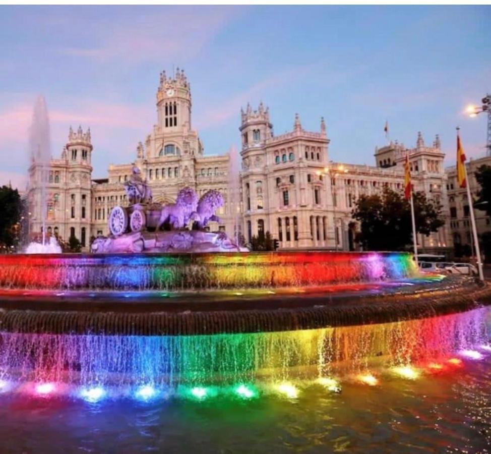 De Madrid A La Luna エクステリア 写真